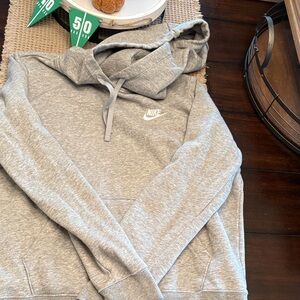 Nike Heather Gray Sweatshirt